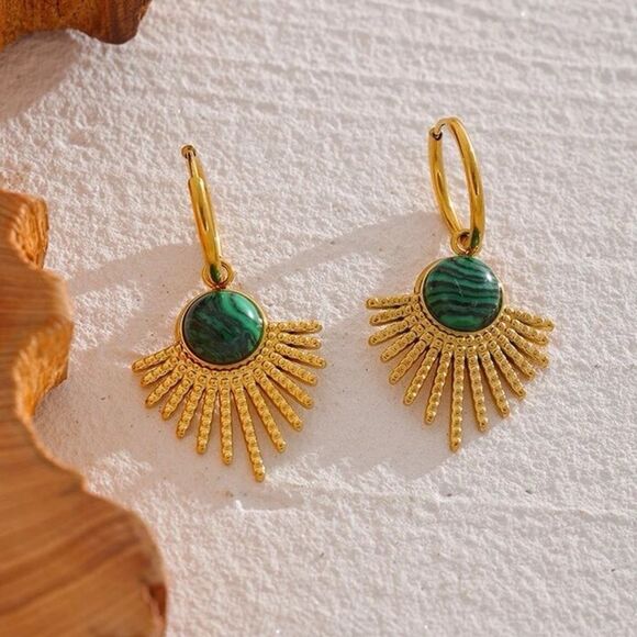 Natural Green Stone Leaf Drop Earrings - Picture 1 of 3